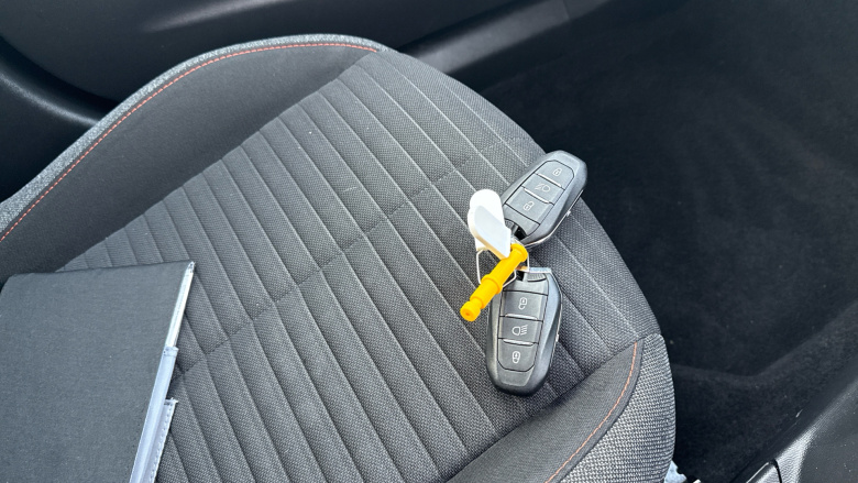 Peugeot 2008 1.2 PureTech Active Premium 5dr Petrol Estate